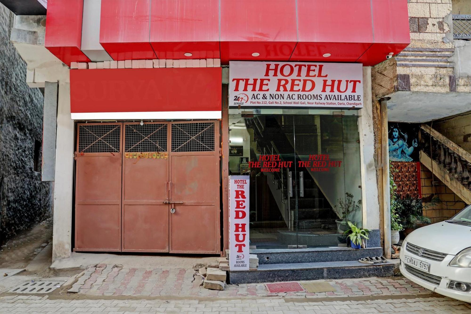 Oyo Hotel The Red Hut Chandīgarh Exterior foto